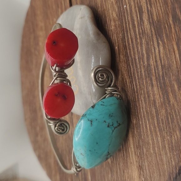 B1930 native sterling silver solid turquoise cuff bracelet stunning 😍‎